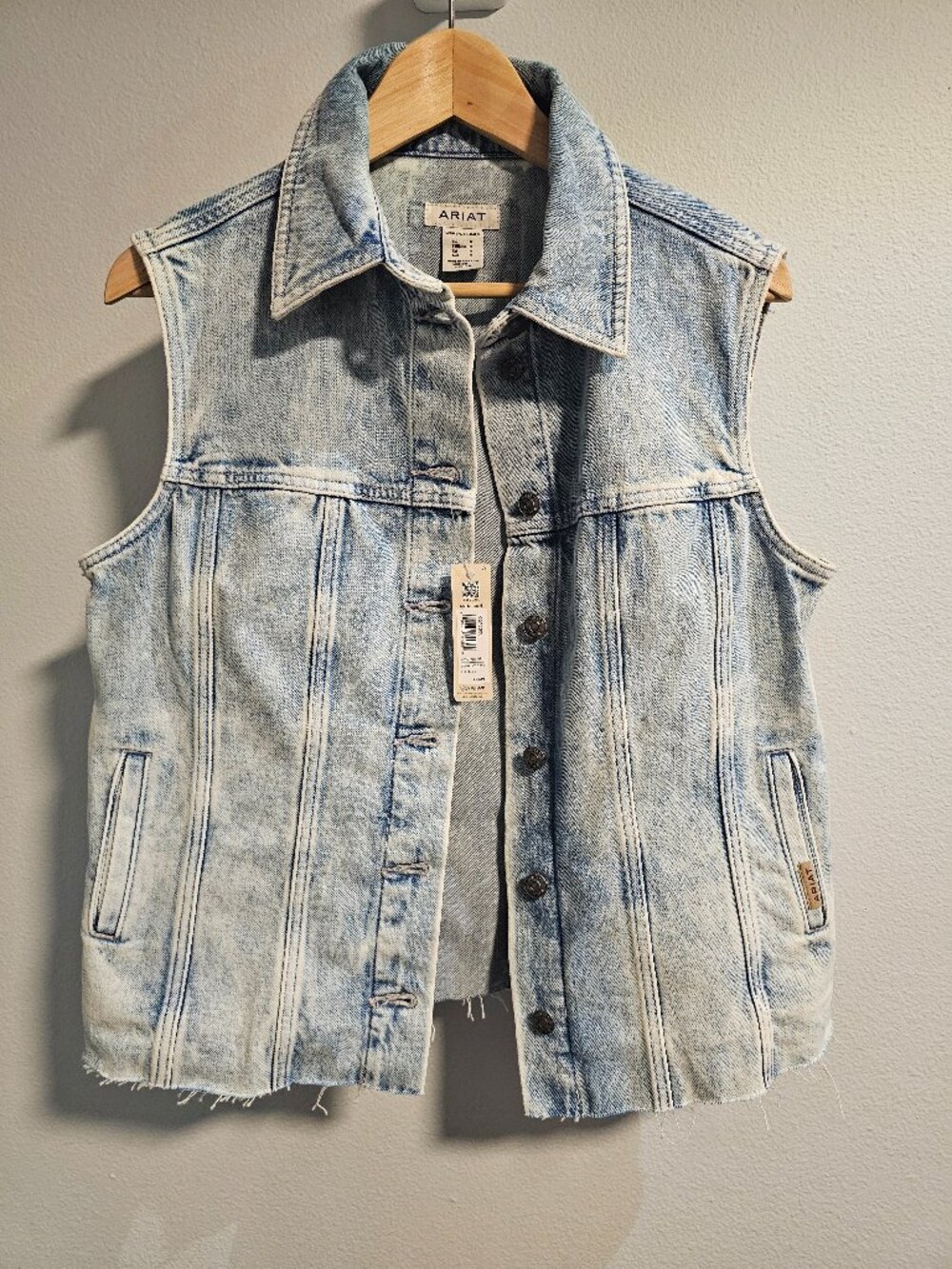 Women's Ariat Medium Cowgirl Vest NEW